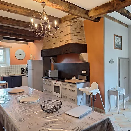 Logis De Bois Roche 1 *