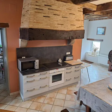 Logis De Bois Roche 1 別荘 *